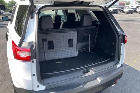 More photos of 2021 Chevrolet Traverse RS at Cable Dahmer Chevrolet of Independence, MO