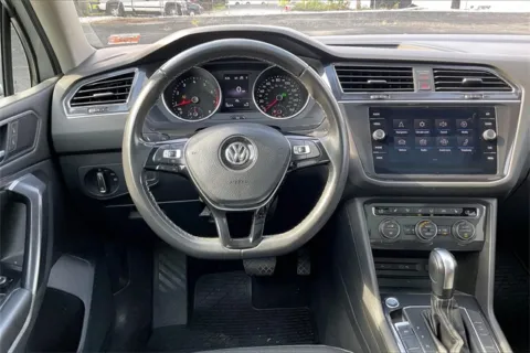 More photos of 2021 Volkswagen Tiguan 2.0T SE at Cable Dahmer Chevrolet of Independence, MO