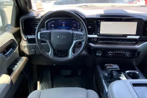 More photos of 2022 Chevrolet Silverado 1500 RST at Cable Dahmer Chevrolet of Independence, MO