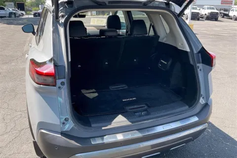 More photos of 2022 Nissan Rogue SL at Cable Dahmer Chevrolet of Independence, MO