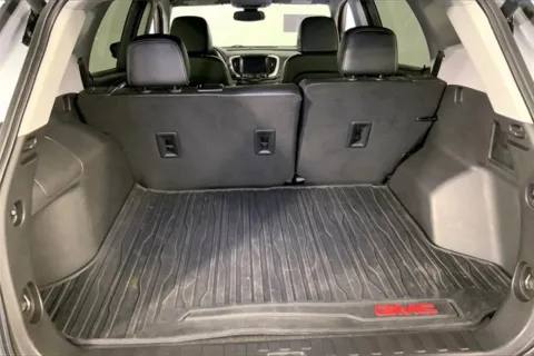 More photos of 2023 GMC Terrain SLT at Cable Dahmer Chevrolet of Independence, MO