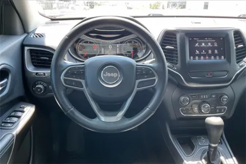 More photos of 2019 Jeep Cherokee Latitude Plus at Cable Dahmer Chevrolet of Independence, MO