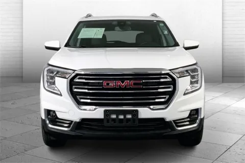 Photos of 2024 GMC Terrain SLT for sale in Independence, MO at Cable Dahmer Chevrolet of Independence