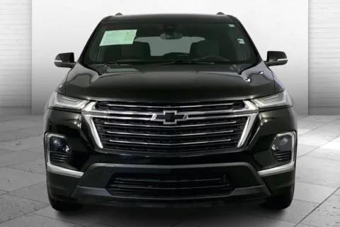 Photos of 2023 Chevrolet Traverse LT Cloth for sale in Independence, MO at Cable Dahmer Chevrolet of Independence