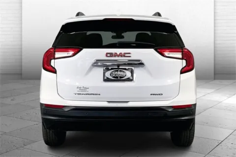 Another view of 2023 GMC Terrain SLE for sale in Independence, MO at Cable Dahmer Chevrolet of Independence