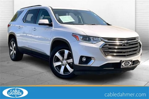 White 2019 Chevrolet Traverse 3LT for sale in Independence, MO
