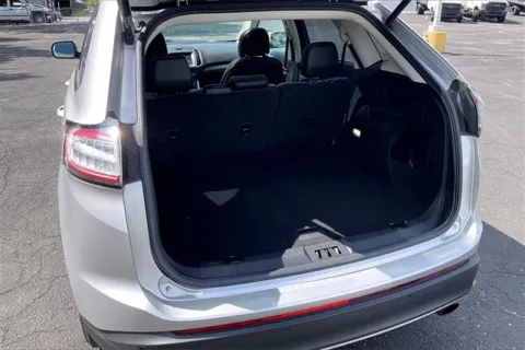 More photos of 2016 Ford Edge SEL at Cable Dahmer Chevrolet of Independence, MO