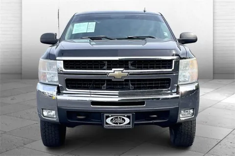 Photos of 2009 Chevrolet Silverado 2500HD LT for sale in Independence, MO at Cable Dahmer Chevrolet of Independence