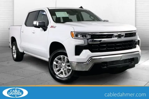 White 2022 Chevrolet Silverado 1500 LT for sale in Independence, MO