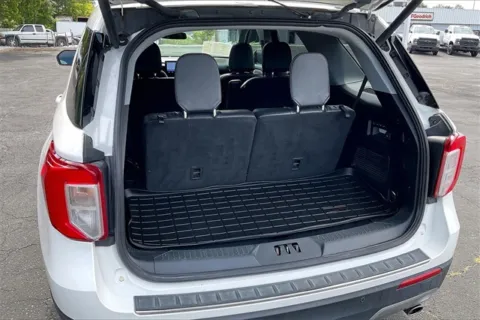More photos of 2021 Ford Explorer Limited at Cable Dahmer Chevrolet of Independence, MO
