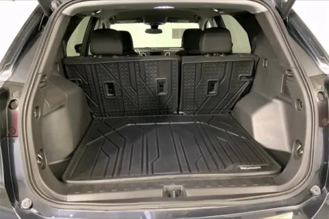More photos of 2023 Chevrolet Equinox LT at Cable Dahmer Chevrolet of Independence, MO