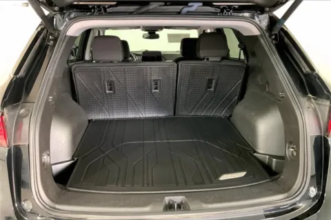 More photos of 2023 Chevrolet Blazer LT at Cable Dahmer Chevrolet of Independence, MO