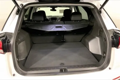 More photos of 2022 Chevrolet Equinox LT at Cable Dahmer Chevrolet of Independence, MO