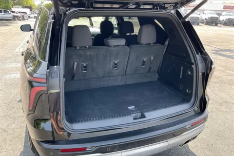 More photos of 2024 Chevrolet Traverse LT at Cable Dahmer Chevrolet of Independence, MO