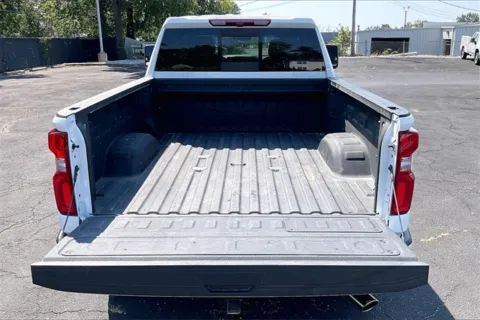 More photos of 2023 Chevrolet Silverado 2500HD High Country at Cable Dahmer Chevrolet of Independence, MO