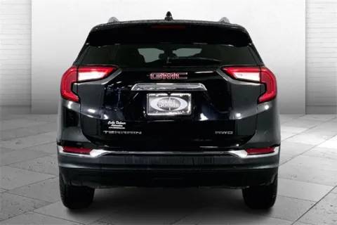 Another view of 2024 GMC Terrain SLT for sale in Independence, MO at Cable Dahmer Chevrolet of Independence