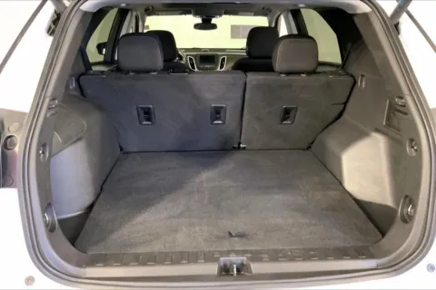 More photos of 2023 Chevrolet Equinox LT at Cable Dahmer Chevrolet of Independence, MO