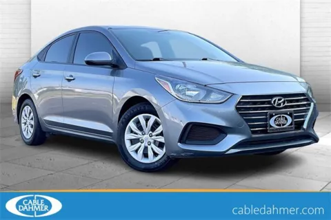 Gray 2022 Hyundai Accent SE for sale in Independence, MO