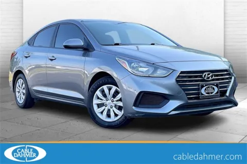 Gray 2022 Hyundai Accent SE for sale in Independence, MO