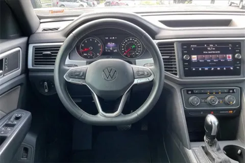 More photos of 2021 Volkswagen Atlas Cross Sport 2.0T SE at Cable Dahmer Chevrolet of Independence, MO
