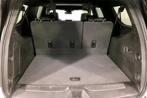 More photos of 2023 GMC Yukon XL AT4 at Cable Dahmer Chevrolet of Independence, MO