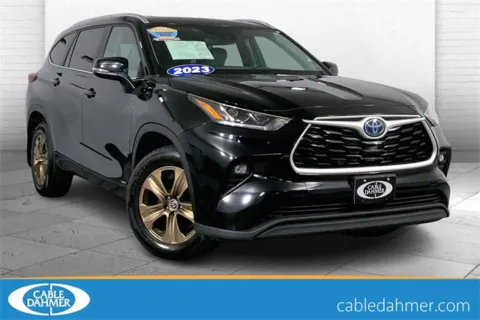 Black 2023 Toyota Highlander Hybrid Bronze Edition for sale in Independence, MO