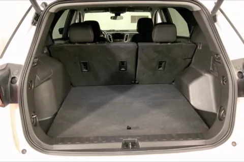 More photos of 2022 Chevrolet Equinox LT at Cable Dahmer Chevrolet of Independence, MO
