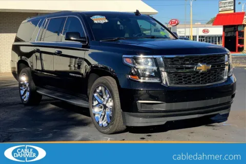 Black 2019 Chevrolet Suburban LT for sale in Independence, MO