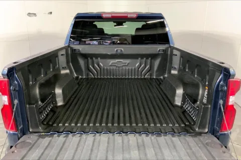 More photos of 2022 Chevrolet Silverado 1500 RST at Cable Dahmer Chevrolet of Independence, MO