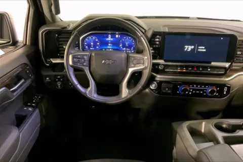 More photos of 2022 Chevrolet Silverado 1500 RST at Cable Dahmer Chevrolet of Independence, MO