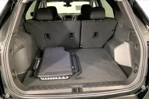 More photos of 2023 Chevrolet Equinox LT at Cable Dahmer Chevrolet of Independence, MO