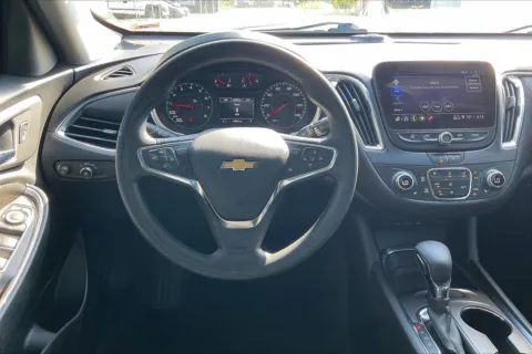 More photos of 2021 Chevrolet Malibu LT at Cable Dahmer Chevrolet of Independence, MO