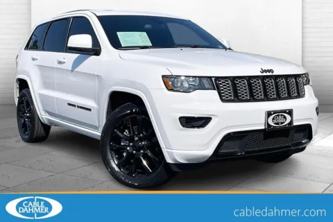 White 2021 Jeep Grand Cherokee Laredo X for sale in Independence, MO