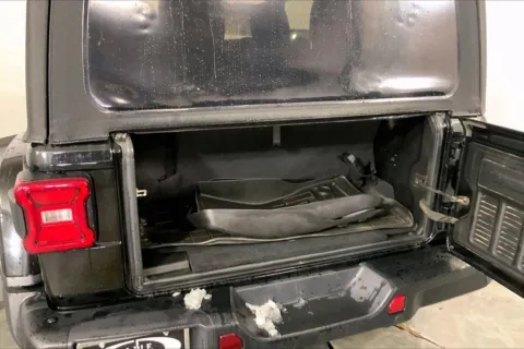 More photos of 2018 Jeep Wrangler Rubicon at Cable Dahmer Chevrolet of Independence, MO