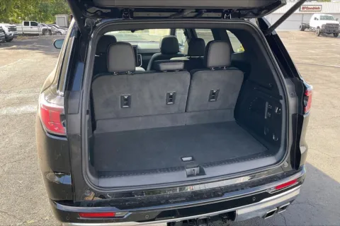 More photos of 2024 GMC Acadia Denali at Cable Dahmer Chevrolet of Independence, MO