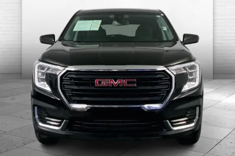 Photos of 2024 GMC Terrain SLE for sale in Independence, MO at Cable Dahmer Chevrolet of Independence