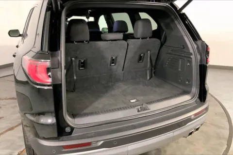 More photos of 2025 GMC Acadia Elevation at Cable Dahmer Chevrolet of Independence, MO