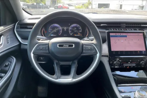 More photos of 2024 Jeep Grand Cherokee Limited at Cable Dahmer Chevrolet of Independence, MO