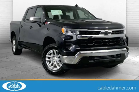 Gray 2022 Chevrolet Silverado 1500 LT for sale in Independence, MO