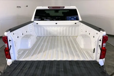 More photos of 2023 Chevrolet Silverado 1500 LT (2FL) at Cable Dahmer Chevrolet of Independence, MO