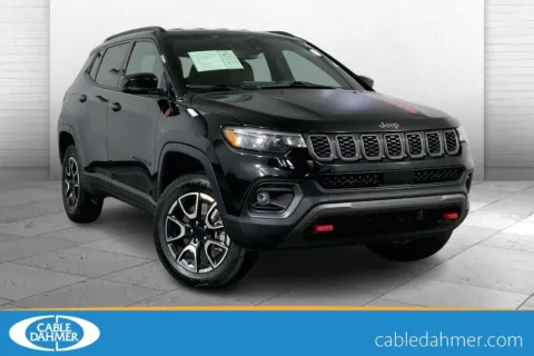 Black 2024 Jeep Compass Trailhawk for sale in Independence, MO