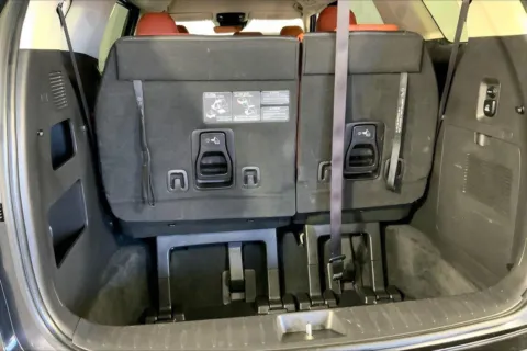 More photos of 2022 Kia Carnival SX at Cable Dahmer Chevrolet of Independence, MO