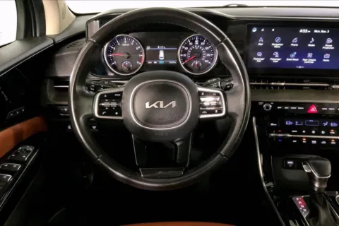 More photos of 2022 Kia Carnival SX at Cable Dahmer Chevrolet of Independence, MO