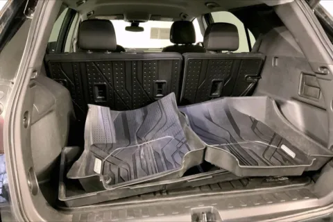 More photos of 2022 Chevrolet Equinox LT at Cable Dahmer Chevrolet of Independence, MO