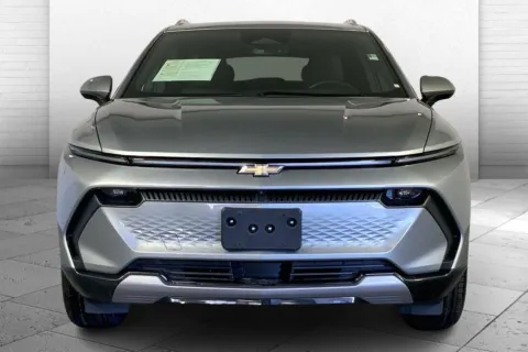 Photos of 2025 Chevrolet Equinox EV LT for sale in Independence, MO at Cable Dahmer Chevrolet of Independence