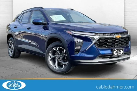 Blue 2024 Chevrolet Trax LT for sale in Independence, MO