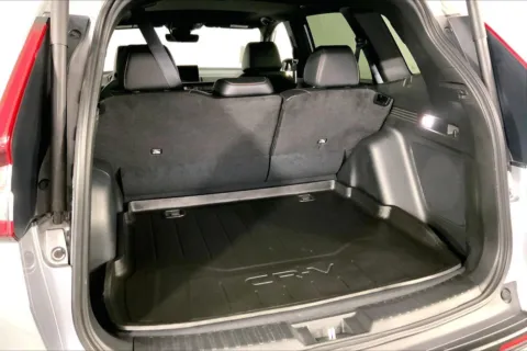 More photos of 2023 Honda CR-V Hybrid Sport Touring at Cable Dahmer Kia of Lee's Summit, MO