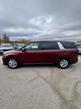 Photos of 2023 Kia Carnival LX for sale in Lee's Summit, MO at Cable Dahmer Kia of Lee's Summit