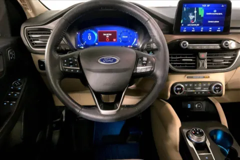 More photos of 2020 Ford Escape Titanium at Cable Dahmer Kia of Lee's Summit, MO