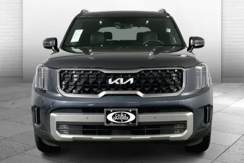 Photos of 2023 Kia Telluride SX-Prestige X-Line for sale in Lee's Summit, MO at Cable Dahmer Kia of Lee's Summit